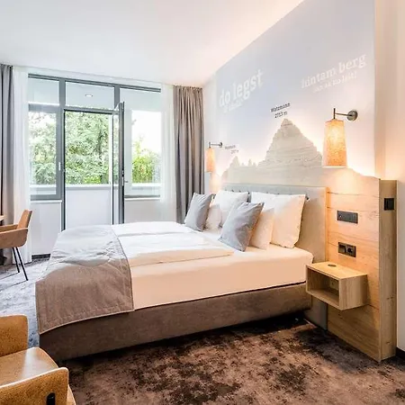 Western Arabellapark 3* München