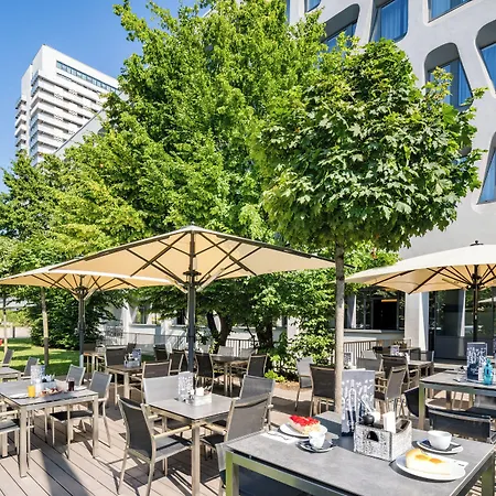 Western Arabellapark Hotel 3*