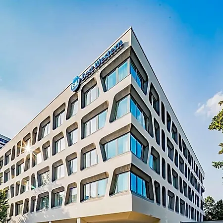 Western Arabellapark 3* Munich