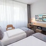 Western Arabellapark 3*