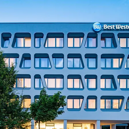 Western Arabellapark 3* Munich