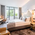 Szálloda Western Arabellapark 3*